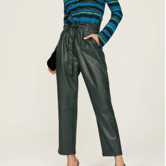 Green faux leather Ankle Cropped Pants with High-Waisted Design - Picture 1 of 5